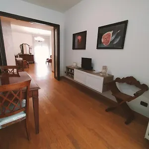  Apartament 68 - Comfort Moderno & Fascino Antico Włochy